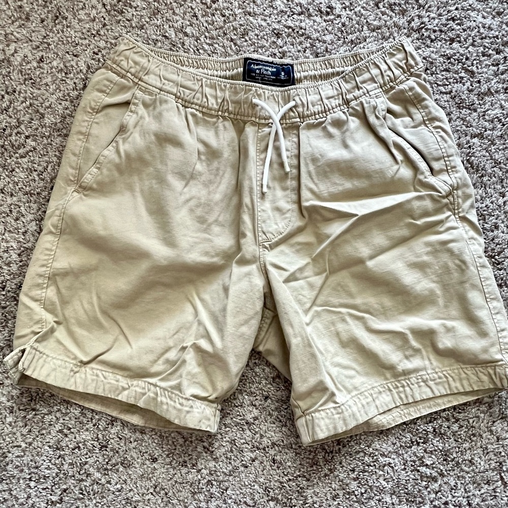Mens Abercrombie & Finch shorts -Small